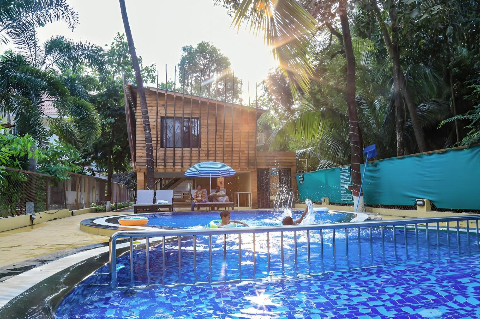 Coconut Beach Farm อลีบาก ภายนอก รูปภาพ
